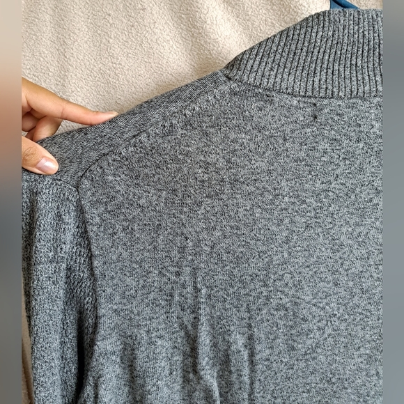 Men's Calvin Klein Full Body Zip-Up Grey Sweater - Picture 9 of 10